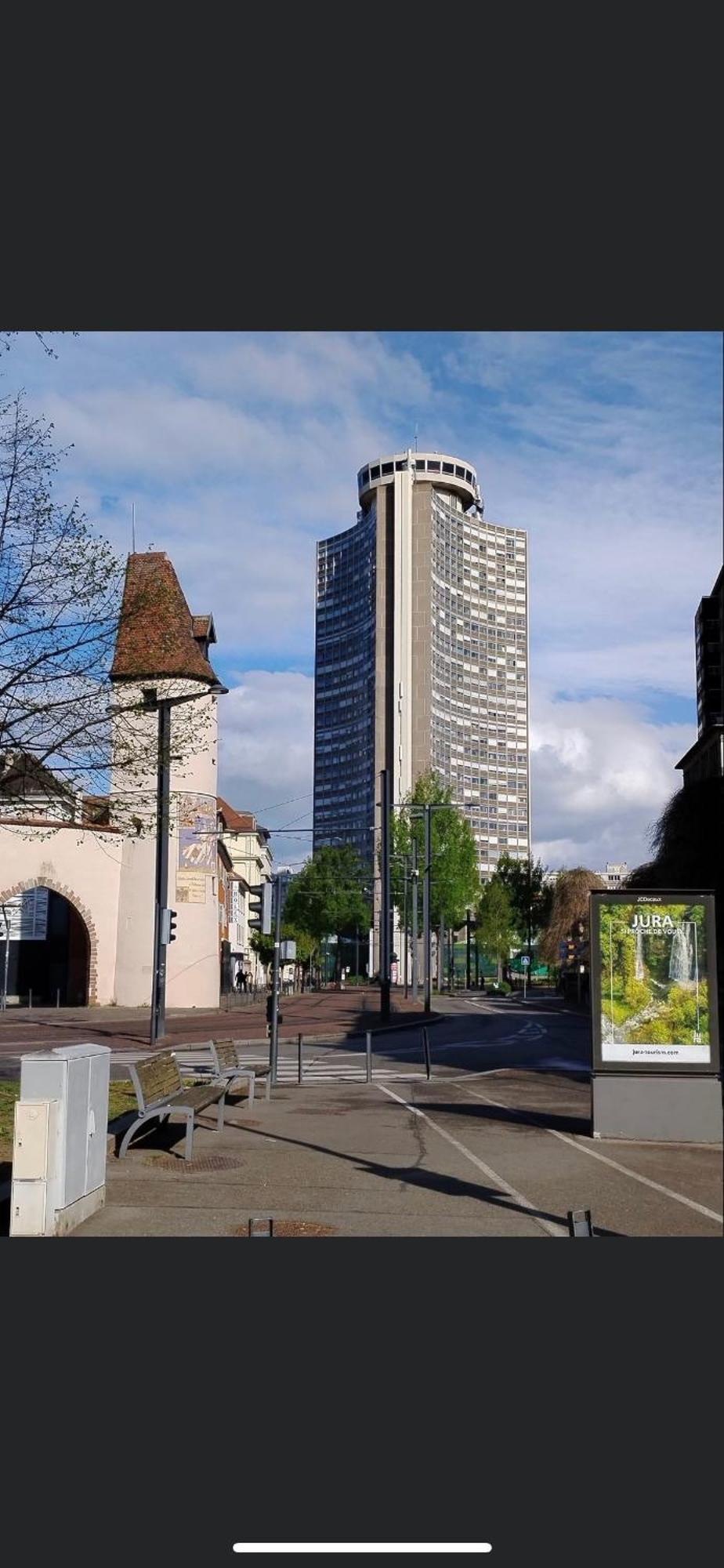 King Size Lounge 76M2 De Confort Au Centre Ville Mulhouse Buitenkant foto